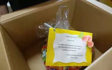 Cukierki w kartoniku z okazji Dnia Dziecka