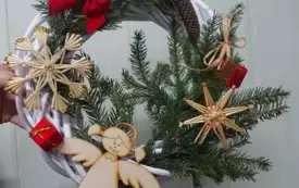 ozdoba świąteczna wykonana własnoręcznie na warsztatach ozd&oacute;b świątecznych