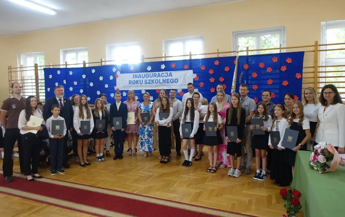 Zdjęcie do Uroczyste rozpoczęcie roku szkolnego 2025/2026